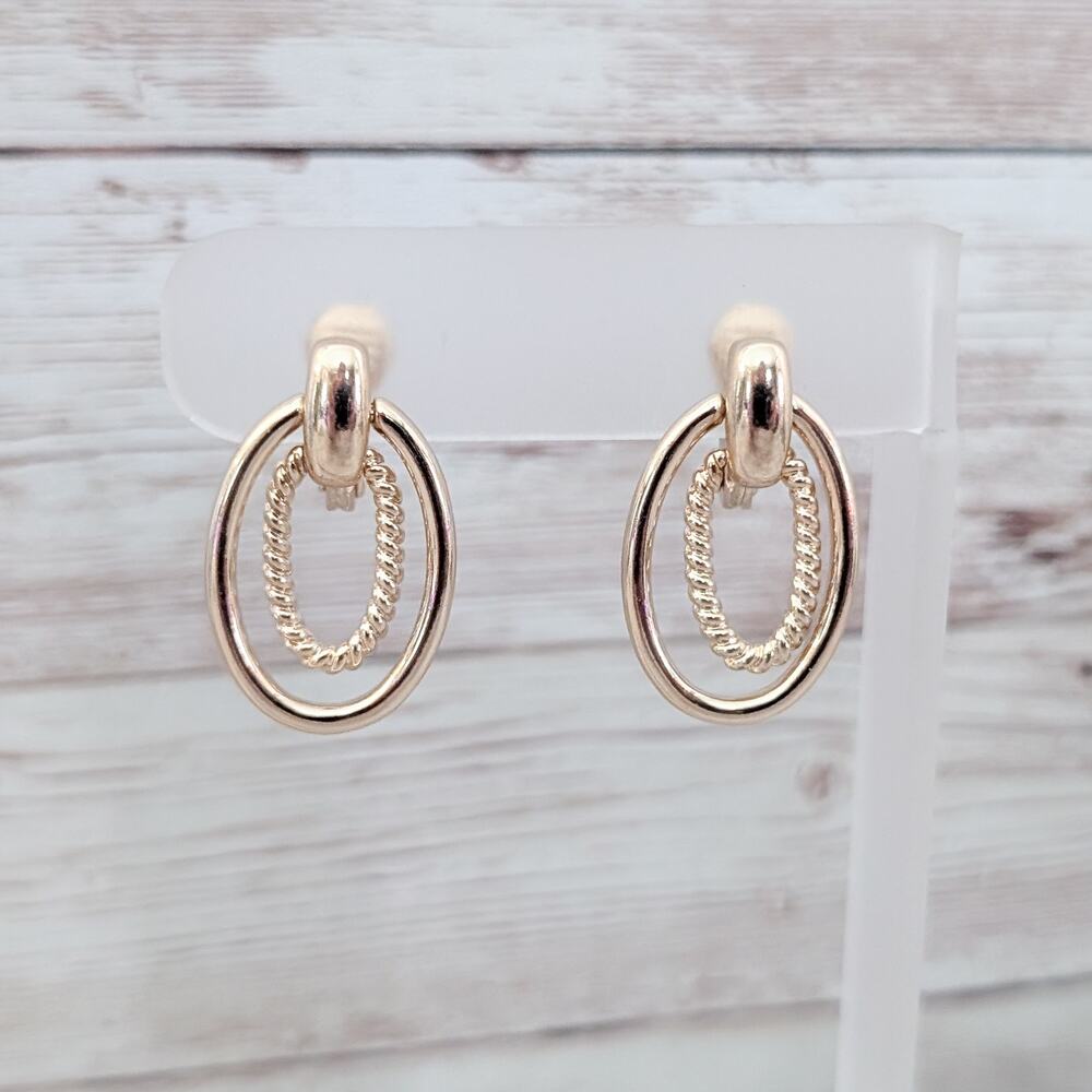 Vintage JJC Clip On Earrings Gold Tone Ovals